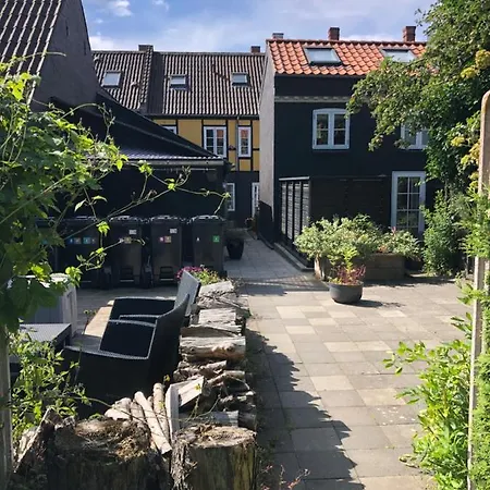 House I The Back House - Free Parking And Coziness Apartament Odense